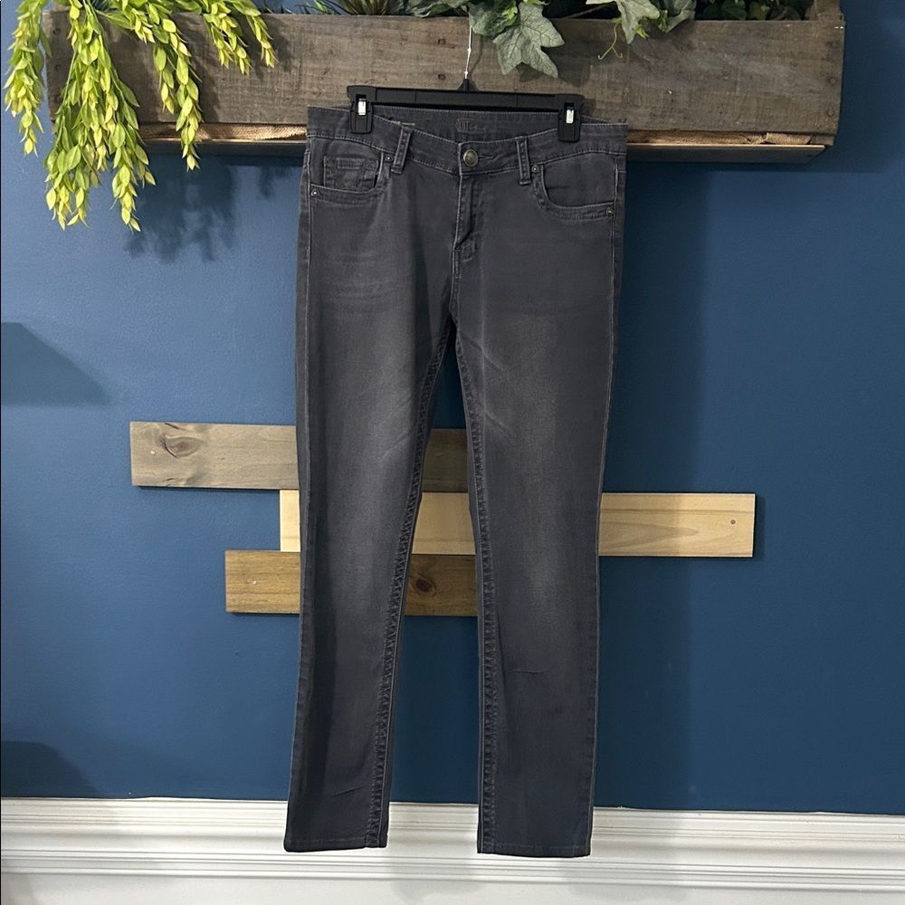 Kut from the Kloth Dark Gray Stevie Straight Jeans Size 6